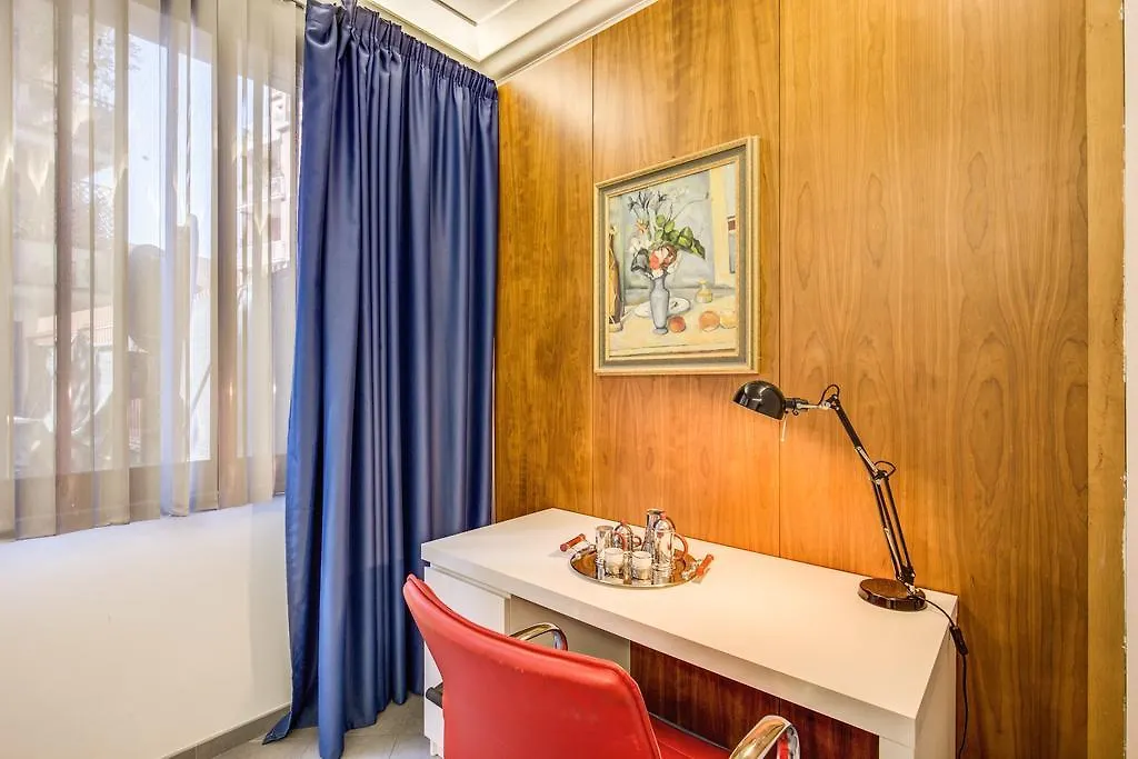 Apartment Ferienwohnung Flower Bed Rom Italien